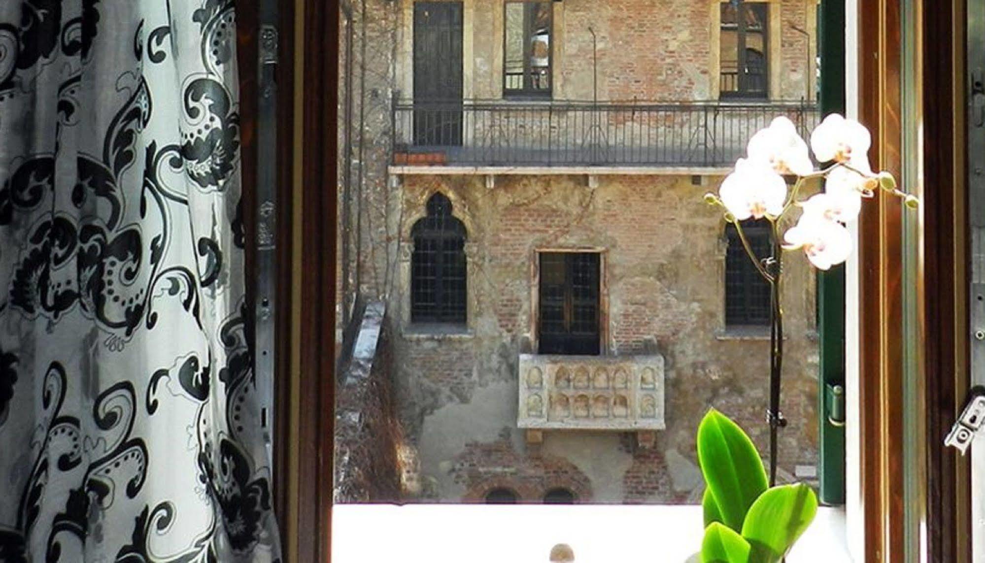 Le Suite Di Giulietta Verona Exterior foto